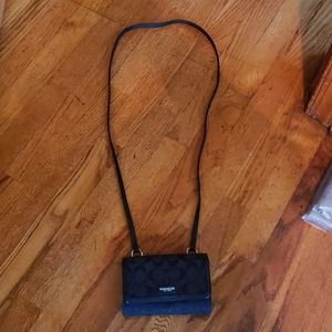 Cross body purse